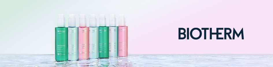 Werbung für Biotherm Gesichtsreinigung. Sieben farbige Flaschen in Grün, Blau, Rosa und Türkis stehen nebeneinander auf einer Wasseroberfläche. Rechts auf rosafarbenem Hintergrund ist das Biotherm-Logo zu sehen.