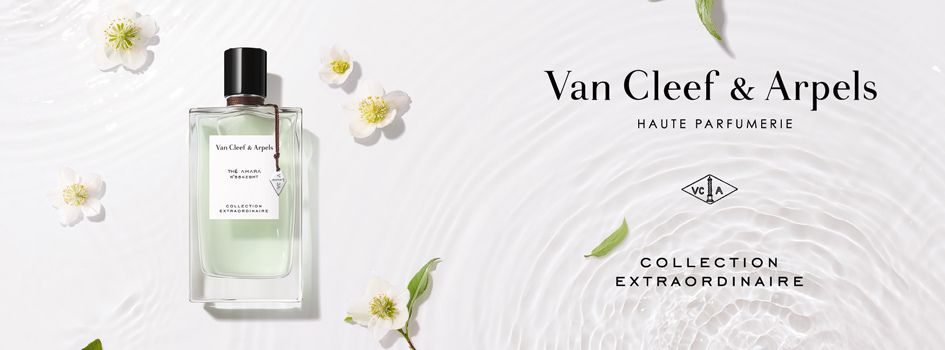 Werbeanzeige für Van Cleef & Arpels Parfüm. Links im Bild steht ein rechteckiger, transparenter Flakon mit mintgrüner Flüssigkeit und schwarzem Verschluss auf einer leicht gewellten Wasseroberfläche. Um den Flakon schwimmen weiße Blüten und grüne Blätter. Rechts im Bild steht der Text: 'Van Cleef & Arpels – Haute Parfumerie – Collection Extraordinaire' mit dem Markenlogo dazwischen.
